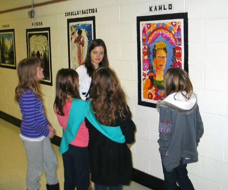WMHS Students Provide Art Tour for Girl Scout Group