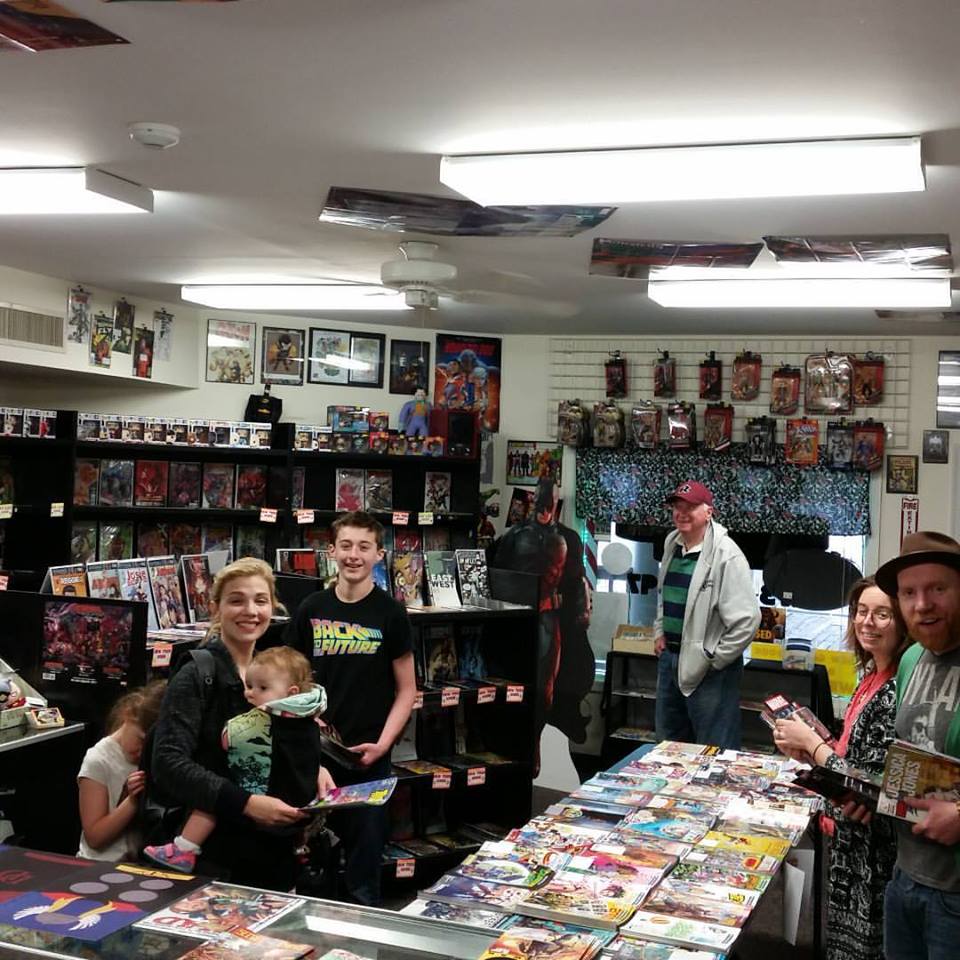 Happy shoppers at Monkey Bizz Comics. Photo Courtesy: facebook.com
